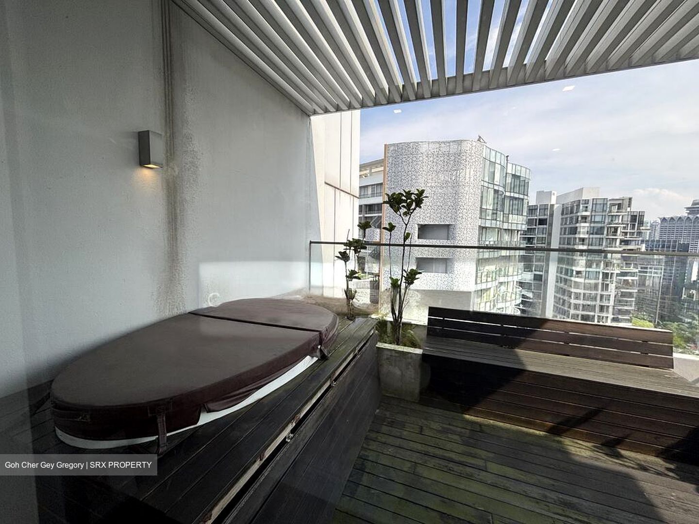 The Peak @ Cairnhill II (D9), Apartment #528066171